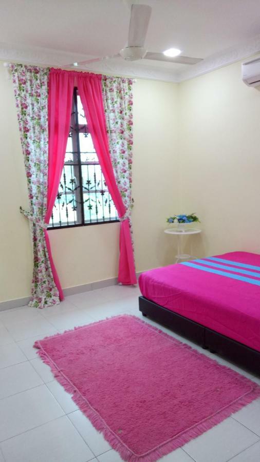 Gambang Homestay Banglomuslim Kuantan Eksteriør bilde